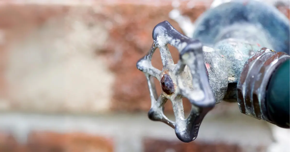 How To Fix an Outdoor Faucet